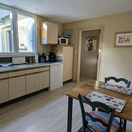 Maison Typique, Centre-ville, Jardin Haute Ferienhaus Pornic