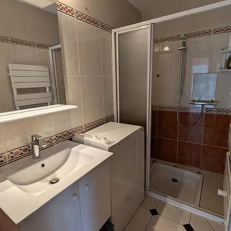 Maison Typique, Centre-ville, Jardin Haute Ferienhaus