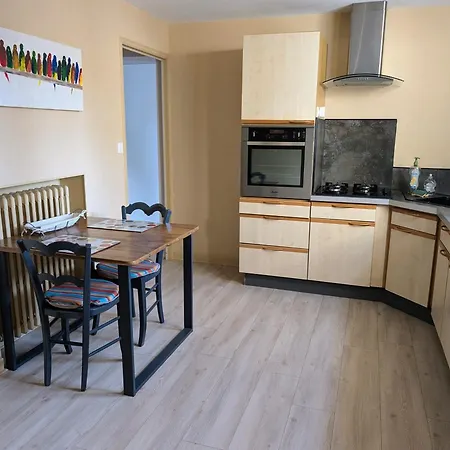 Maison Typique, Centre-ville, Jardin Haute Сasa de vacaciones