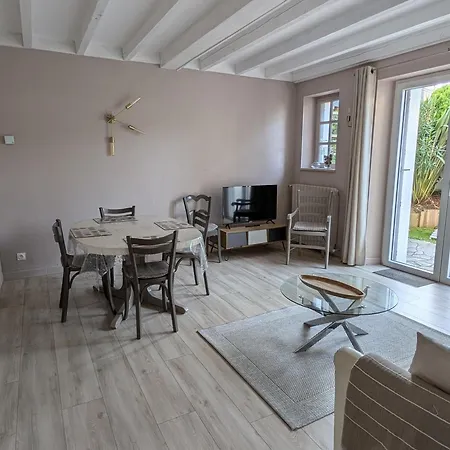 Maison Typique, Centre-ville, Jardin Haute Vakantiehuis