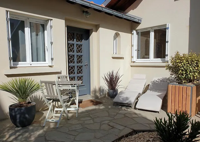 Maison Typique, Centre-ville, Jardin Haute Сasa de vacaciones Pornic