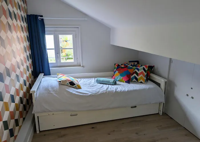 Maison Typique, Centre-ville, Jardin Haute